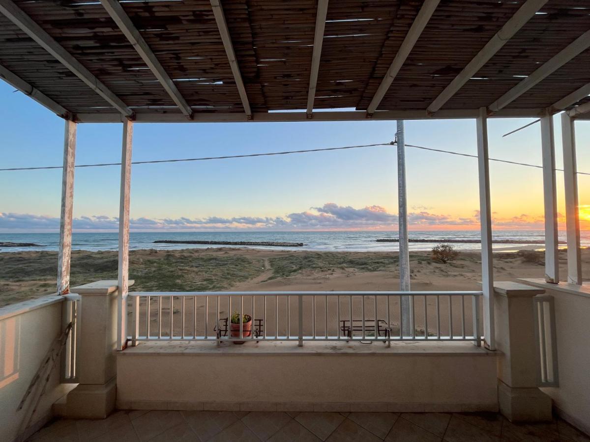 Veranda Sul Mare Di Donnalucata ดอนนาลูกาตา ภายนอก รูปภาพ