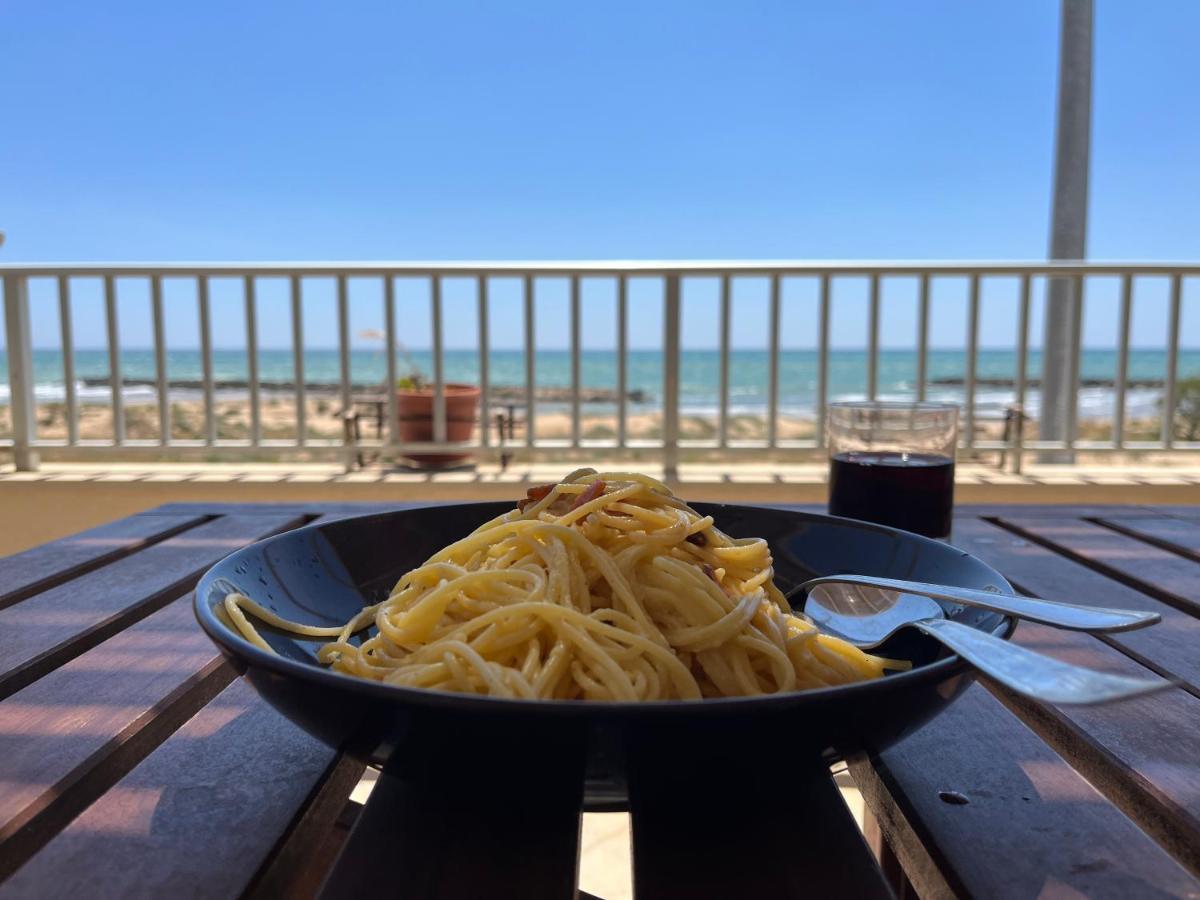 Veranda Sul Mare Di Donnalucata ดอนนาลูกาตา ภายนอก รูปภาพ